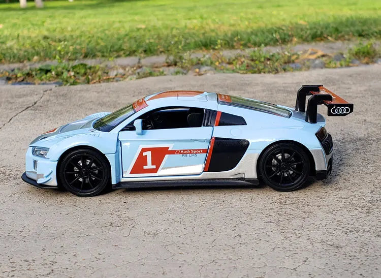 AUDI R8 Le Mans