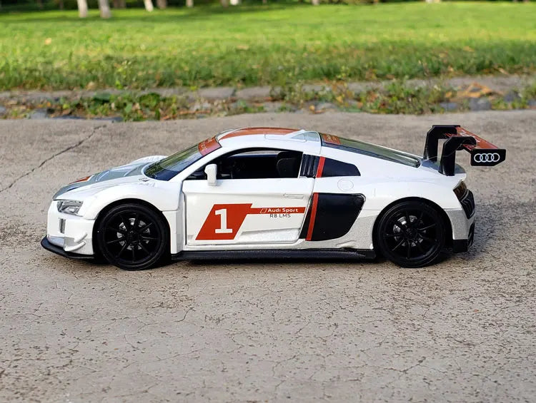 AUDI R8 Le Mans
