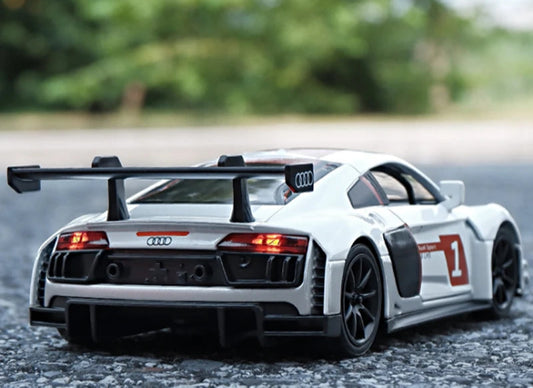 AUDI R8 Le Mans